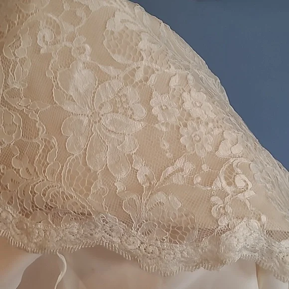 Maggie Sottero wedding gown - Picture 14 of 17